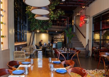 6 Quezon City Restaurant Finds You Need to Try!