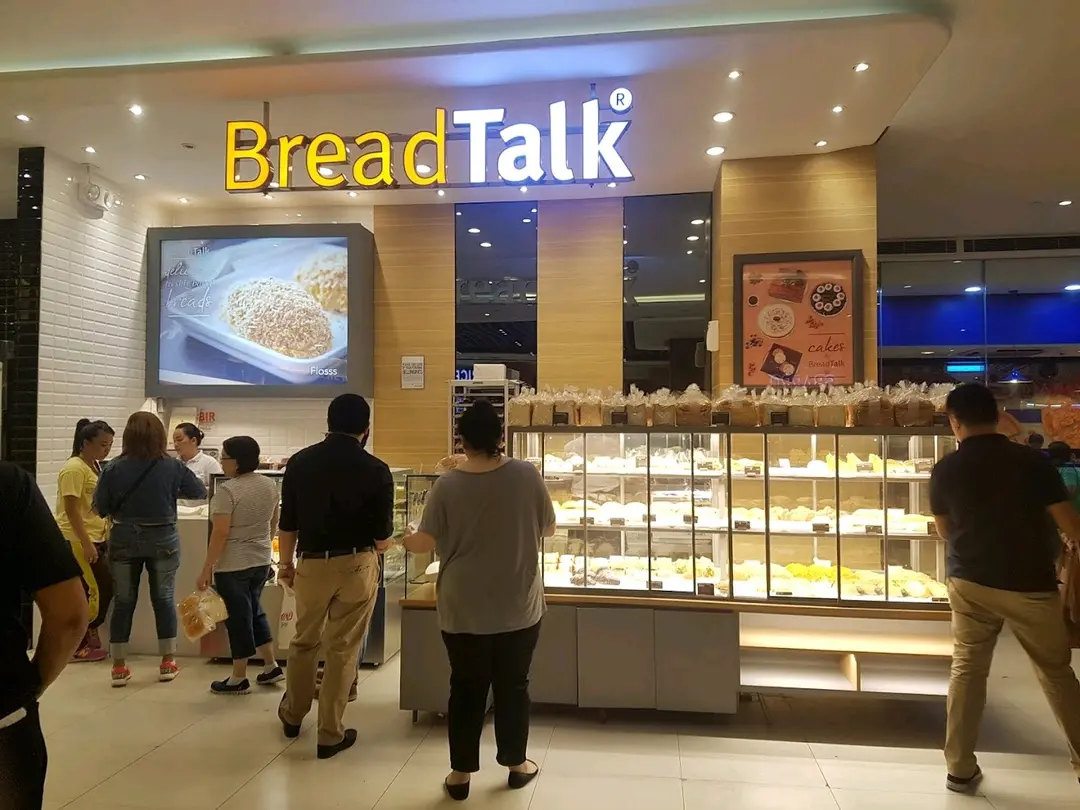 BreadTalk - Western variety Bakery / Cake / Kuih in Pinagsama Venice ...