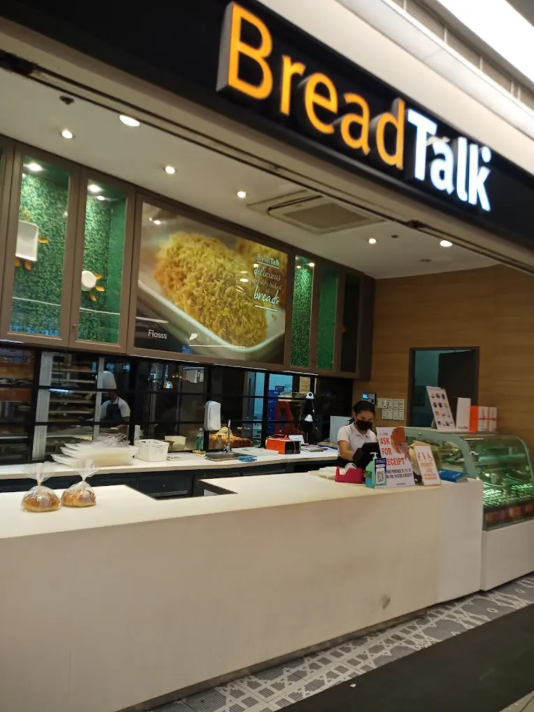 BreadTalk - Western variety Bakery / Cake / Kuih in Poblacion (Makati ...