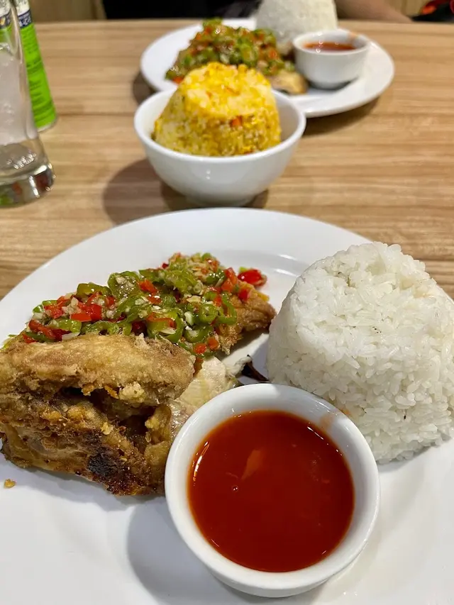 Assad Cafe Restaurant and Mini Mart – Metro ManilaPaco的Middle ...