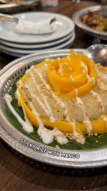 Sticky  Rice  with  Mango
